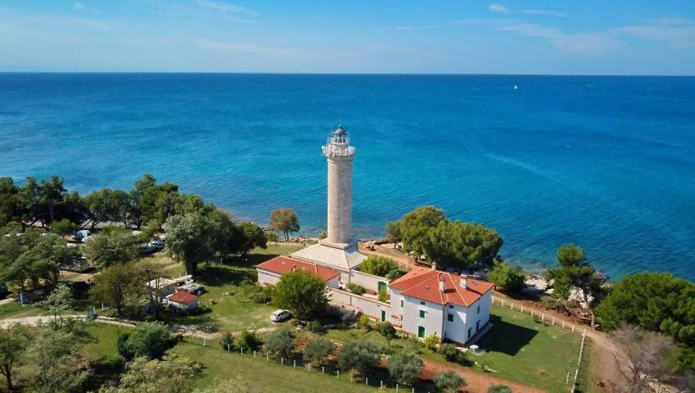 Villa Salvore - New Luxury House, Heated Pool, Near Beaches, Playroom - Istria Savudrija