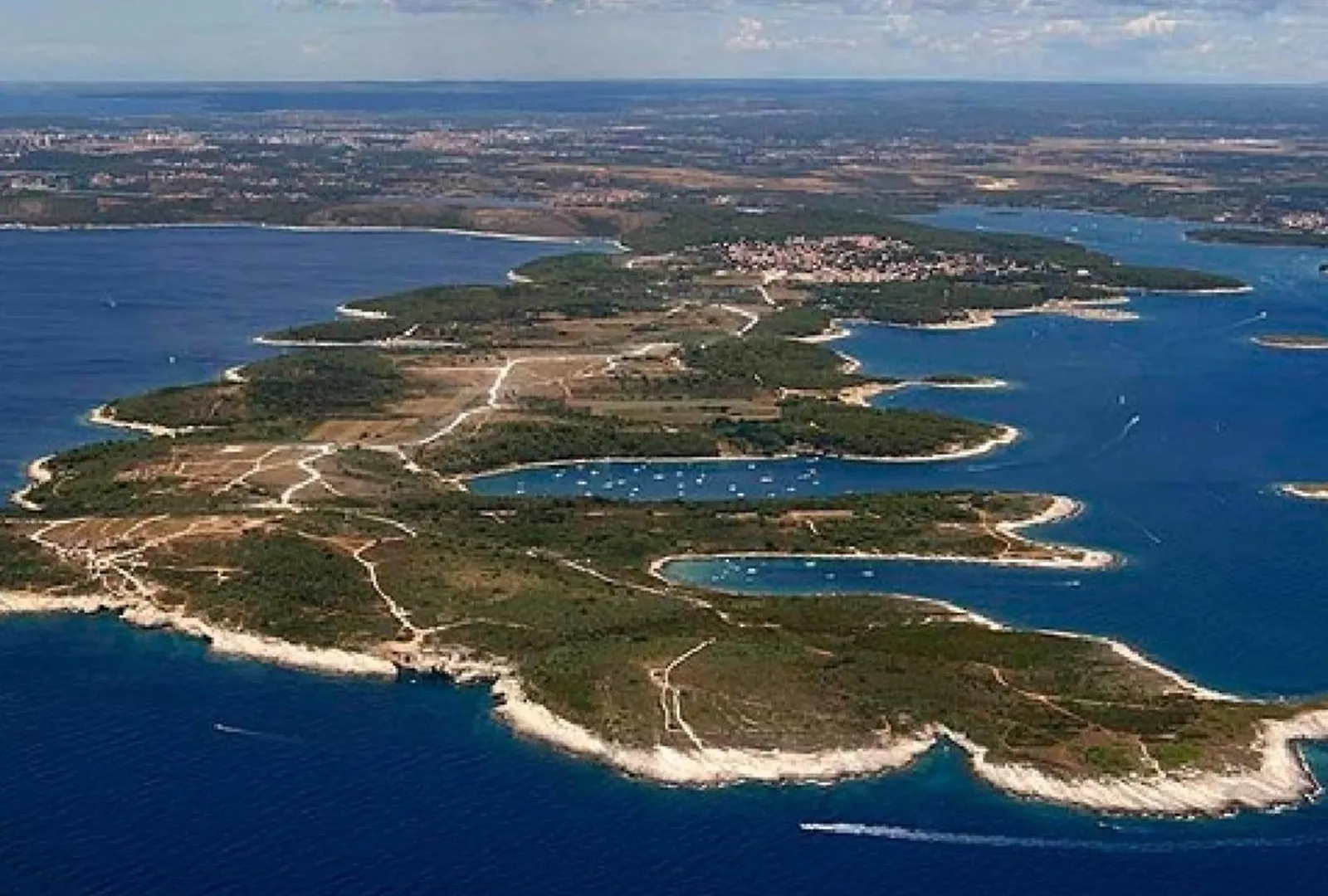 Villa Salvore - New Luxury House, Heated Pool, Near Beaches, Playroom - Istria Savudrija