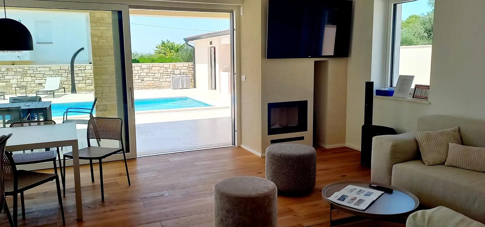 Villa Salvore - New Luxury House, Heated Pool, Near Beaches, Playroom - Istria Savudrija 0*,  Κροατία