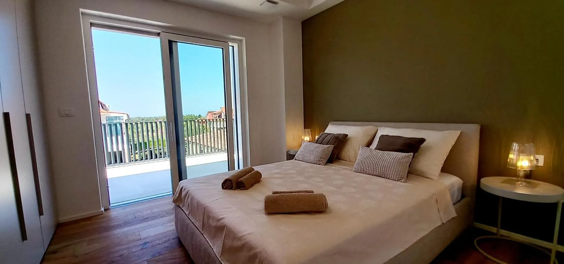 Villa Salvore - New Luxury House, Heated Pool, Near Beaches, Playroom - Istria Savudrija