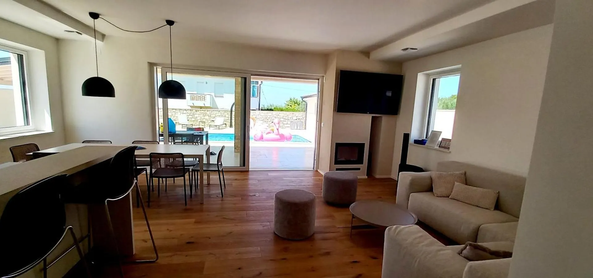 Villa Salvore - New Luxury House, Heated Pool, Near Beaches, Playroom - Istria Savudrija