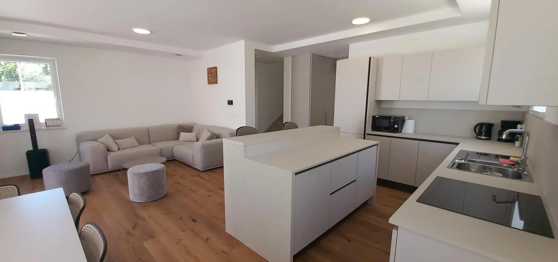 Villa Salvore - New Luxury House, Heated Pool, Near Beaches, Playroom - Istria Savudrija 0*,  Croazia
