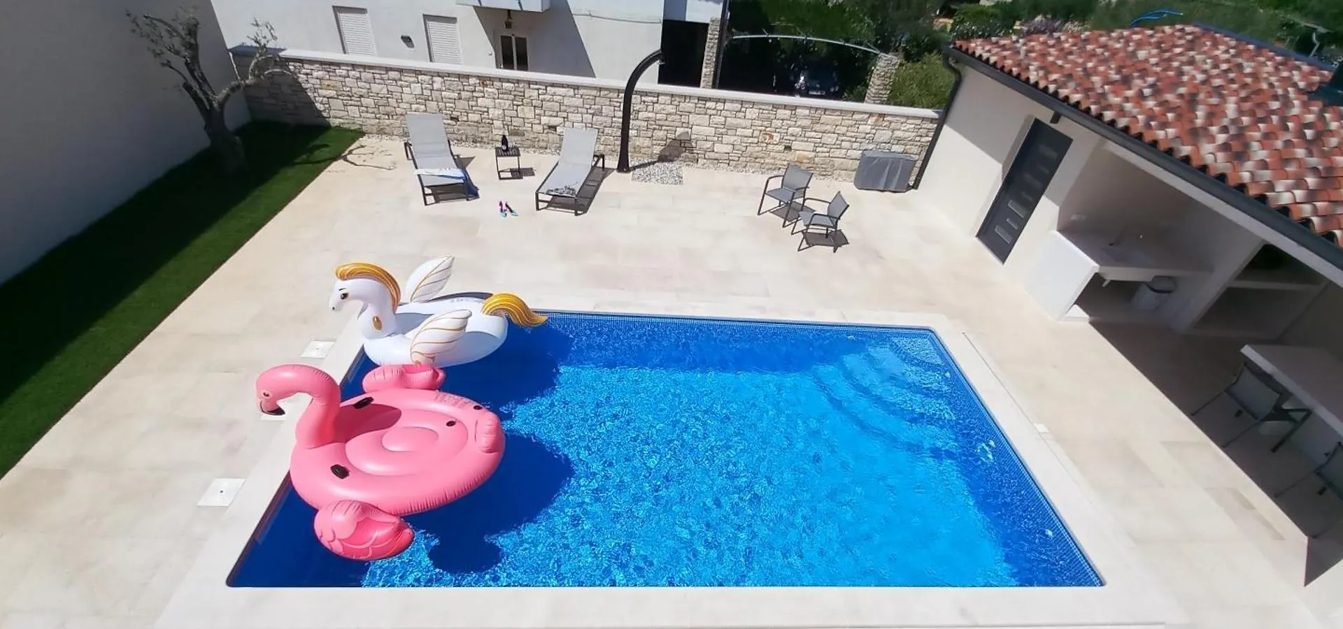 Villa Salvore - New Luxury House, Heated Pool, Near Beaches, Playroom - Istria Savudrija